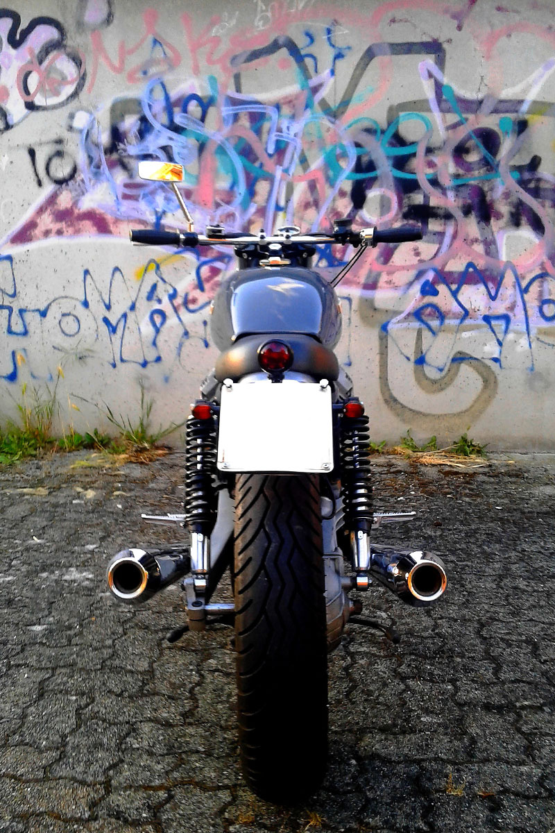 Moto Guzzi V50 bobber cafe racer