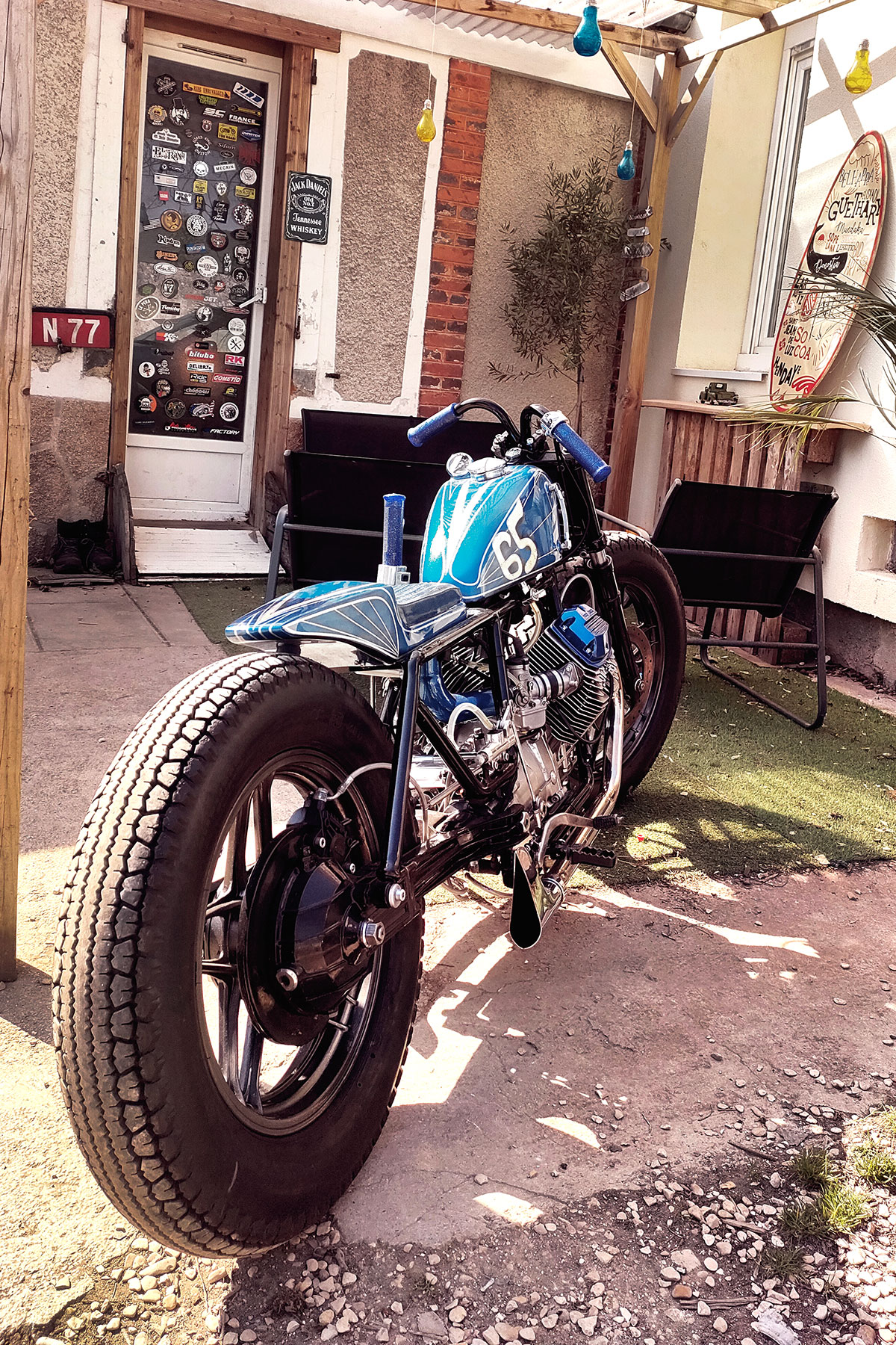 Moto Guzzi V65C bobber suicide shifter